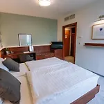 Vadvirág Panzió Hotel Ágfalva