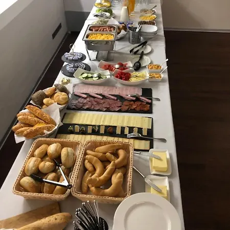فندق Vadvirag Panzio 4*