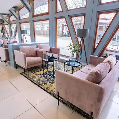 Vadvirag Panzio Hotel 4*
