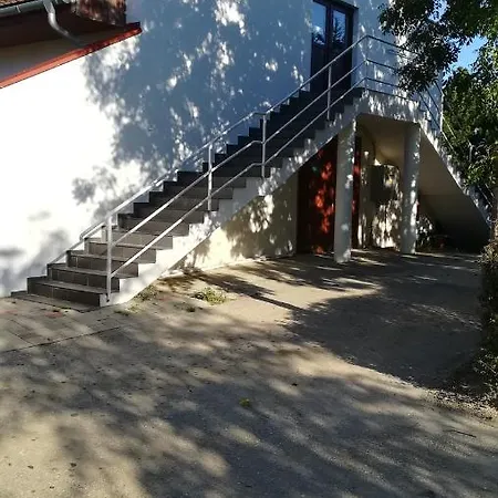 Vadvirag Panzio Hotel 4*