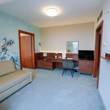 Hotel Vadvirag Panzio Ágfalva