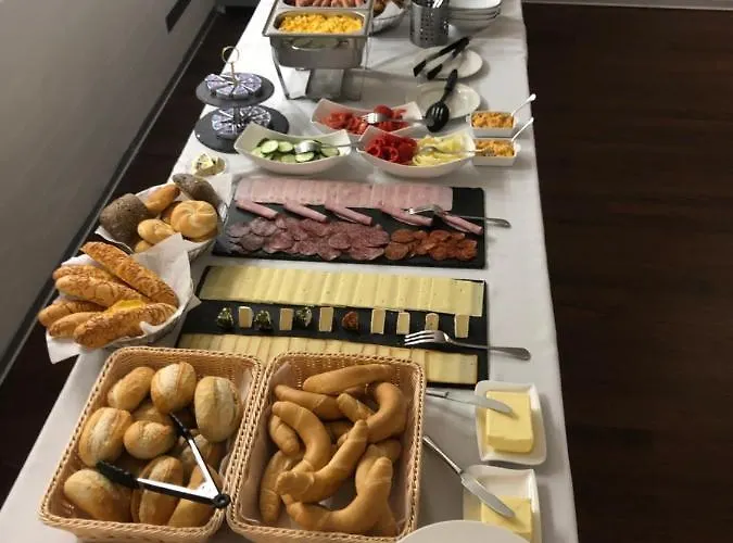 Hotel Vadvirag Panzio 4*