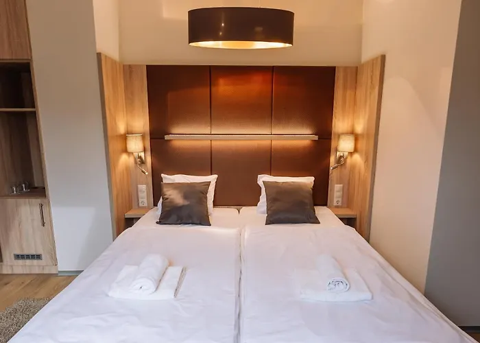 Vadvirag Panzio 4* Ágfalva